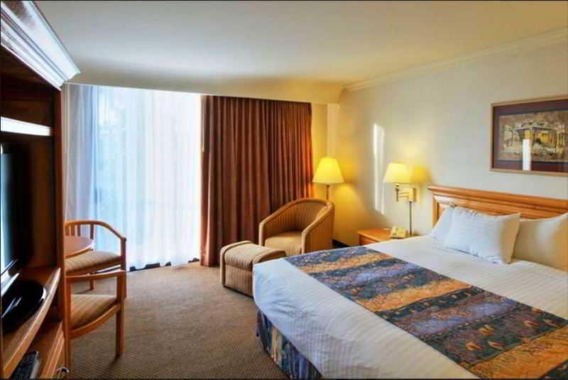 Hotel Lucerna Tijuana Oda fotoğraf